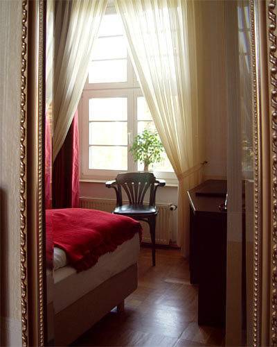 רוסטוק Hotel Altes Hafenhaus מראה חיצוני תמונה