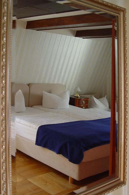 רוסטוק Hotel Altes Hafenhaus מראה חיצוני תמונה