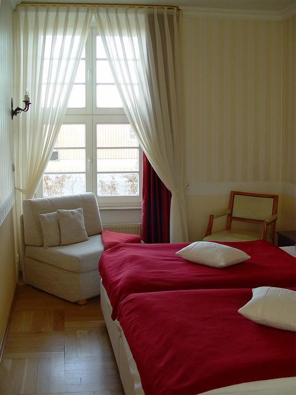 רוסטוק Hotel Altes Hafenhaus מראה חיצוני תמונה