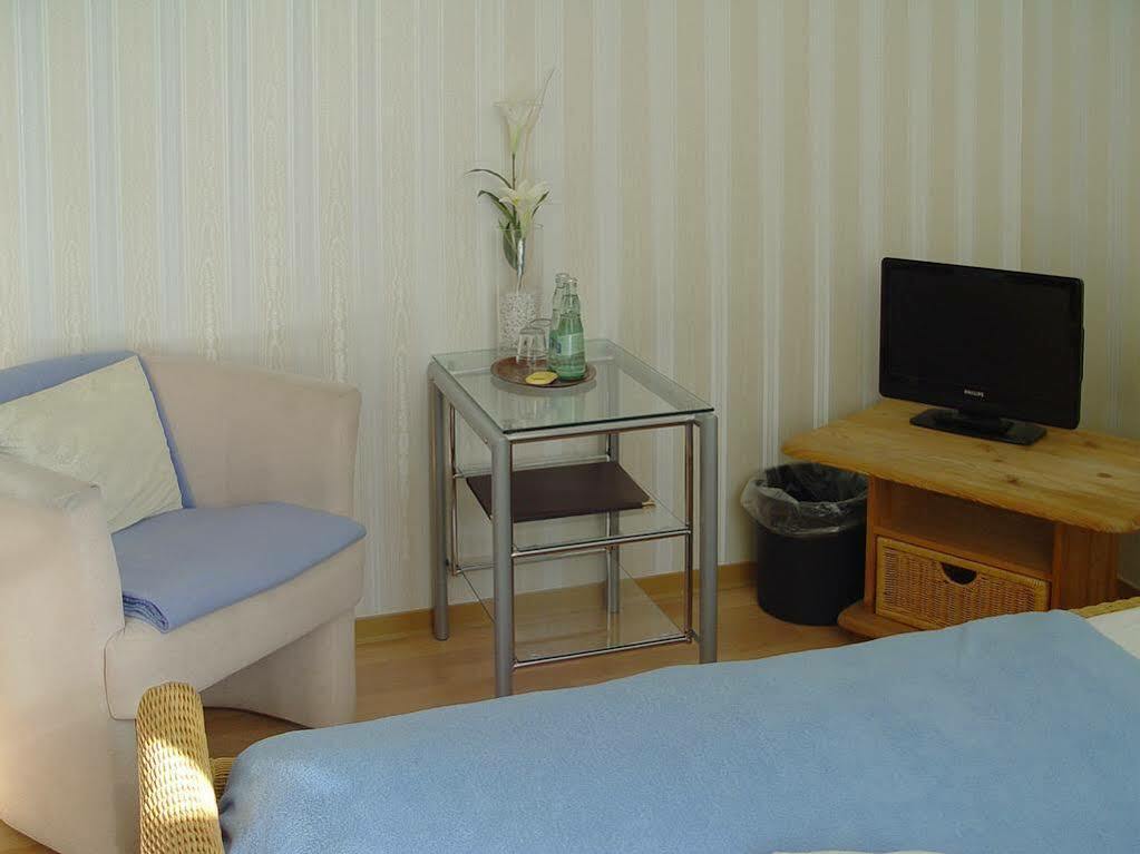 רוסטוק Hotel Altes Hafenhaus מראה חיצוני תמונה
